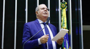 Mais um projeto de Hildo Rocha é transformado em lei: BR-222 recebe a denominação de Rodovia Desembargador Federal Leomar Amorim