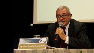 Agostinho Ramalho conversa sobre lugar de fala e de escuta hoje em live