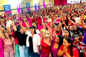 Aryanna e Tatiana realizam maior encontro de mulheres em Coroatá