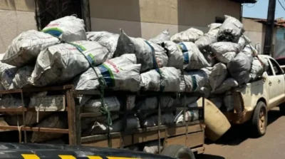 PRF apreende carga de carvão vegetal na BR-226 em Presidente Dutra
