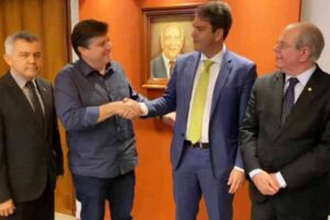 Braide entrega obra do programa Trânsito Livre, no Cohafuma