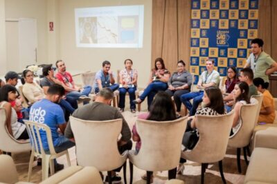 Câmara de São Luís realiza oficina de trabalho colaborativo com foco em atendimento ao público