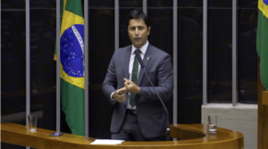 Duarte diz que Braide é cúmplice na liberação de veículo de juíza, caso não demita secretário da SMTT