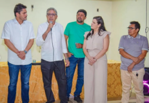 Juscelino oficializa apoio a Fogoió para a Prefeitura de Vitorino Freire