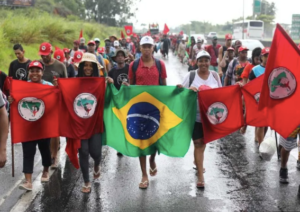 Projeto que veda benefícios a invasores de terra é aprovado