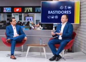 Após reportagem, Brandão fala sobre distanciamento de Flávio no carnaval