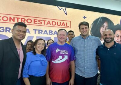 Prefeita Valmira e estagiários do programa Trabalho Jovem participam de encontro com governador Carlos Brandão