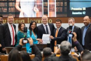 IMORAL! Deputados acatam o desejo do governador e escolhem o sobrinho ao cargo de conselheiro do TCE
