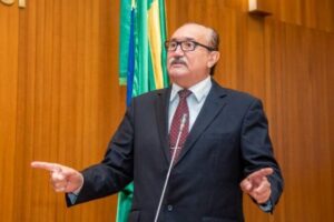 Deputado César Pires faz denúncia contra construtora e o secretário da Sinfra