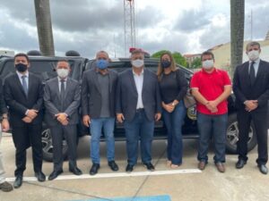 Roberto Costa e Flávio Dino entregam viaturas para São Luís Gonzaga