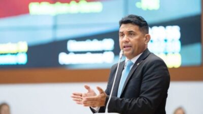 Wellington do Curso apresenta projeto que prevê punições para quem praticar desrespeito aos entregadores de serviços delivery no MA