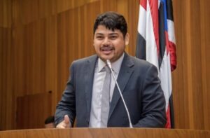 Políticos estão revoltados com deputado Guilherme Paz por estelionato eleitoral