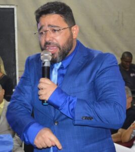Prefeito de Peritoró faz demissão em massa e fica sem apoio político