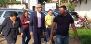 Domingos Dutra reassume prefeitura de Paço do Lumiar