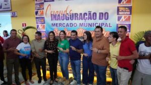 Fabina Vilar prestigia entrega de UTI, ambulância e mercado no município de Maranhãozinho