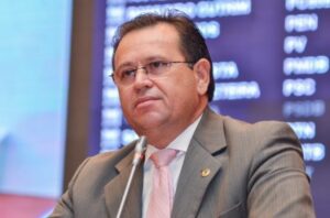 DÉBITO! Justiça proíbe corte de energia da fazenda do ex-deputado Stênio