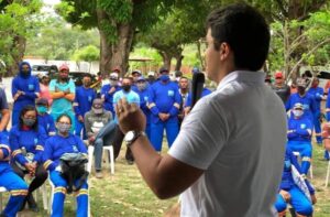 Coelho Neto: Prefeito Bruno Silva participa de café da manhã com garis