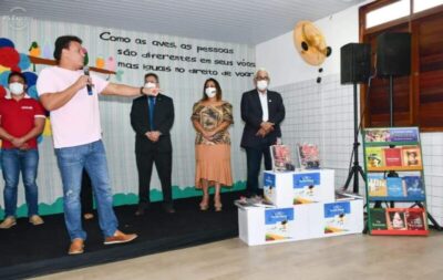 Felipe Camarão realiza mais uma entrega de kits pedagógicos