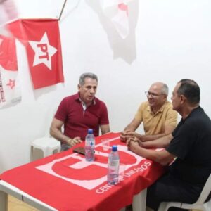 Sem mandato, Zé Carlos abocanhou duas das três indicações do PT no governo