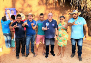 Marajá do Sena: Hildo Rocha faz campanha corpo a corpo, com Lindomar Araújo e conhece local onde será construído o balneário do Vertente