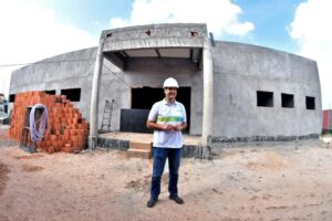 Hospital “de cachorro” pode ficar pronto antes do Hospital da Criança