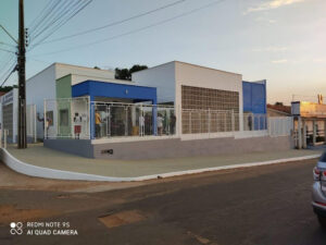 Hildo Rocha e Cicin inauguram moderno Centro de Convivência e entregam Van para Assistência Social de Estreito