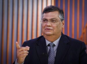 Flávio Dino apresenta escritório da pré-campanha ao Senado