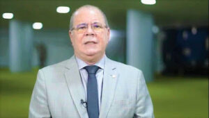 Projeto de Hildo Rocha diminui juros e suspende execuções de penhoras