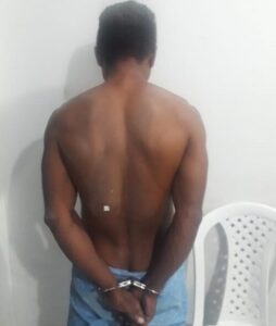 Homem é preso por divulgar vídeos íntimos da ex-namorada