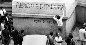 Quase metade vê ditadura do judiciário no Brasil, diz AtlasIntel