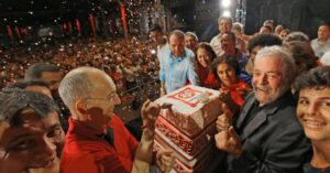 PT celebra 44 anos com festa e convites de até R$ 20 mil