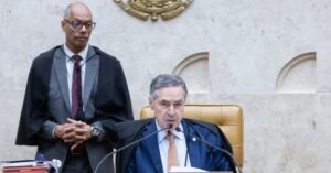 Funcionários que empurram cadeiras do STF recebem R$ 6,4 mil