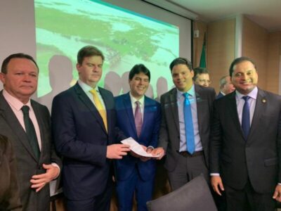 Em reunião com ministro do Desenvolvimento Regional, prefeito Luciano assegura manutenção e modernização da comporta do Rio Pericumã