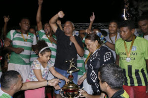 Final da Taça do Povo atrai multidão de torcedores ao estádio Djalma Campos em Viana