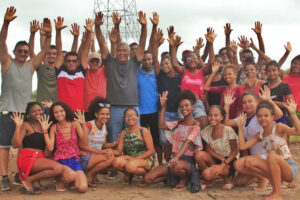Agenda lotada: Prefeito Magrado Barros visita Feira da Agricultura Familiar, comunidade Tarumã e reafirma compromisso com a juventude de Viana