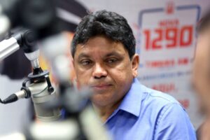 Márcio Jerry aponta que mudança de discurso de Trump coloca em xeque Bolsonaro e sua servidão aos EUA