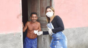 Prefeitura de Urbano Santos distribui mais de 30 mil máscaras à população