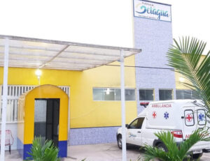 Prefeitura de Belágua instala cabine de desinfecção na entrada do hospital do município