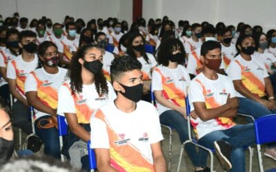 Felipe Camarão participa de aula inaugural do Pré-Universitário 2021 em São Mateus