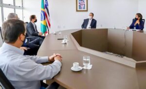 Carlos Brandão discute reestruturação societária do Porto São Luís