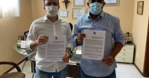 Câmara de Timon firma convênio e servidores terão 55% de desconto para curso de graduação