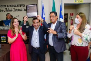 Josimar recebe título de cidadão de Vila Nova dos Martírios