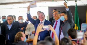 Carlos Brandão oficialmente filiado no PSB