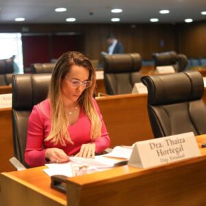 Projeto de Lei da Dra. Thaiza fixa piso salarial da enfermagem no Maranhão