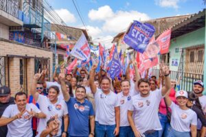 Josimar, Osmar e Weverton Rocha percorrem as ruas do São Francisco e Ilhinha