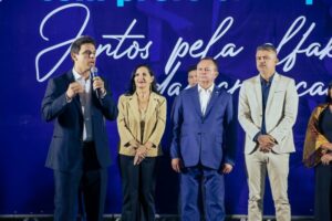 Presidente eleito da FAMEM, Ivo Rezende participa do Encontro da Educação com Prefeitas e Prefeitos