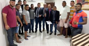 Vereadores recebem comissão de “Ligeirinhos” que fazem transporte de passageiros em Timon