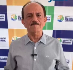 Lascou! Dr. Julinho quer autorizar aumento da tarifa de água e esgoto da BRK no próximo dia 30