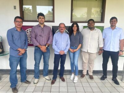 Ao lado de Dr. Julinho Ramon Ribamarense, participa de reunião da Executiva estadual Rede-18