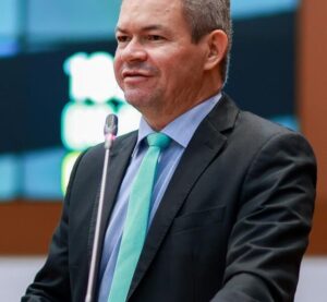 Certidão do MP desmente fake news contra o deputado Rafael